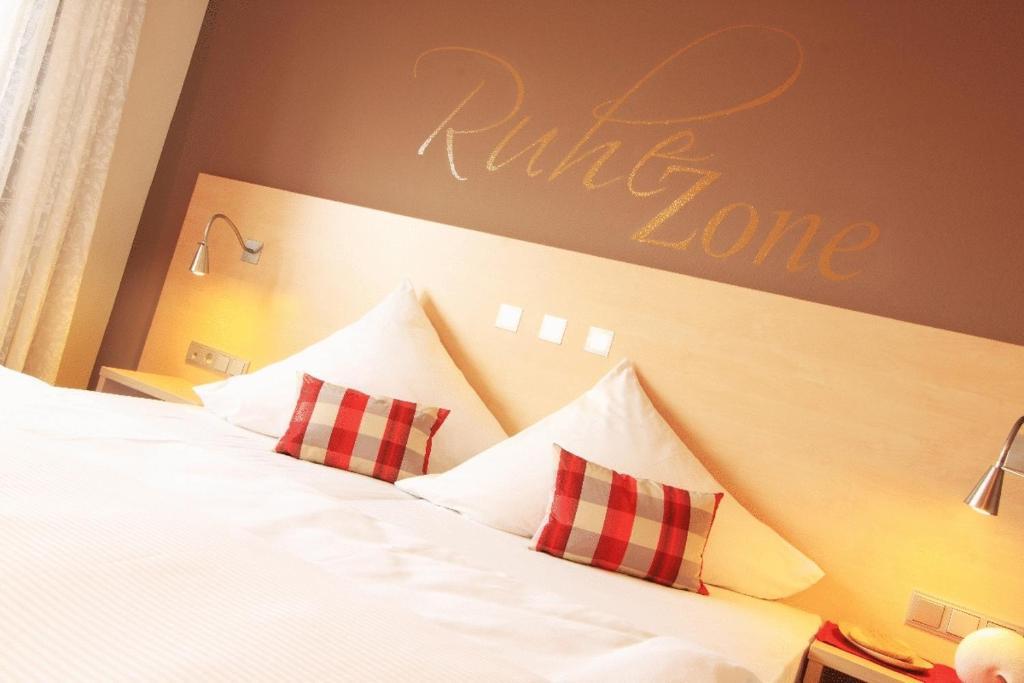 Klozbuecher - Das Landhotel Ellwangen Extérieur photo